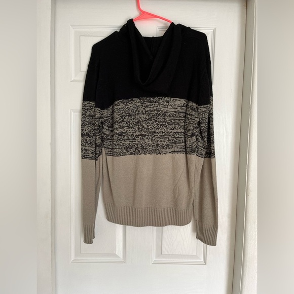 Men's Black and Gray Hoodie Pullover Sweater size Large - Picture 12 of 13